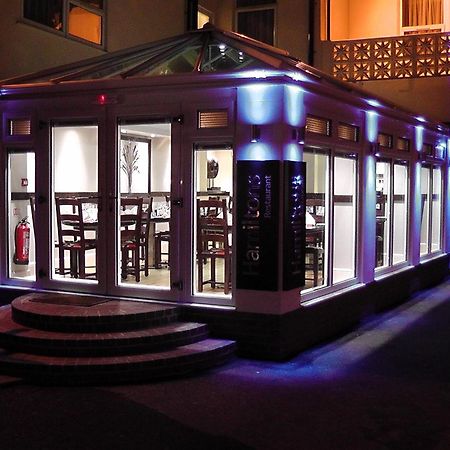 A Park View Hotel Wolverhampton Exterior photo