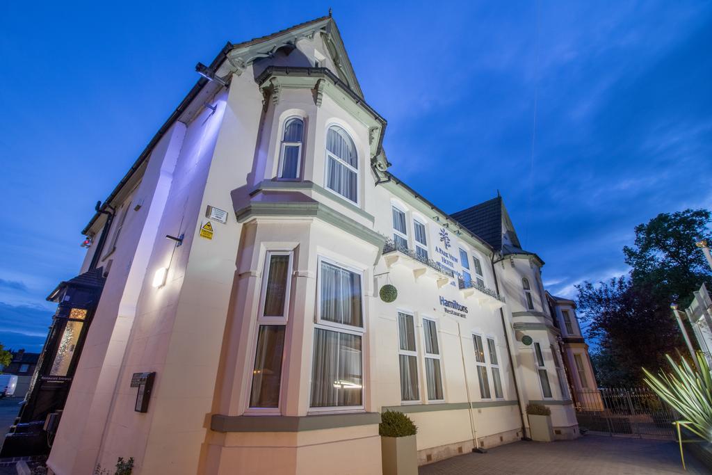A Park View Hotel Wolverhampton Exterior photo