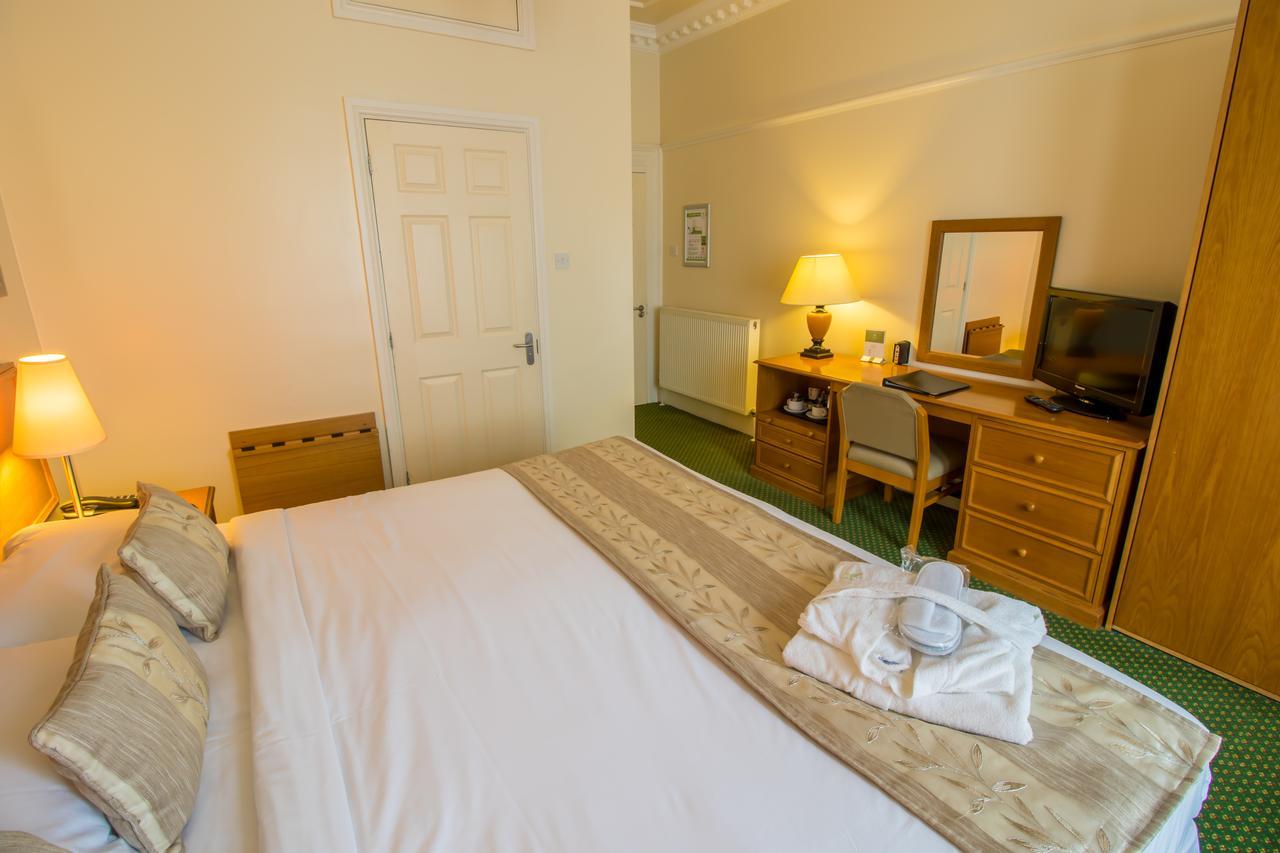 A Park View Hotel Wolverhampton Exterior photo